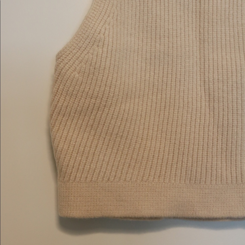 Zara Knit Top - Picture 2 of 5